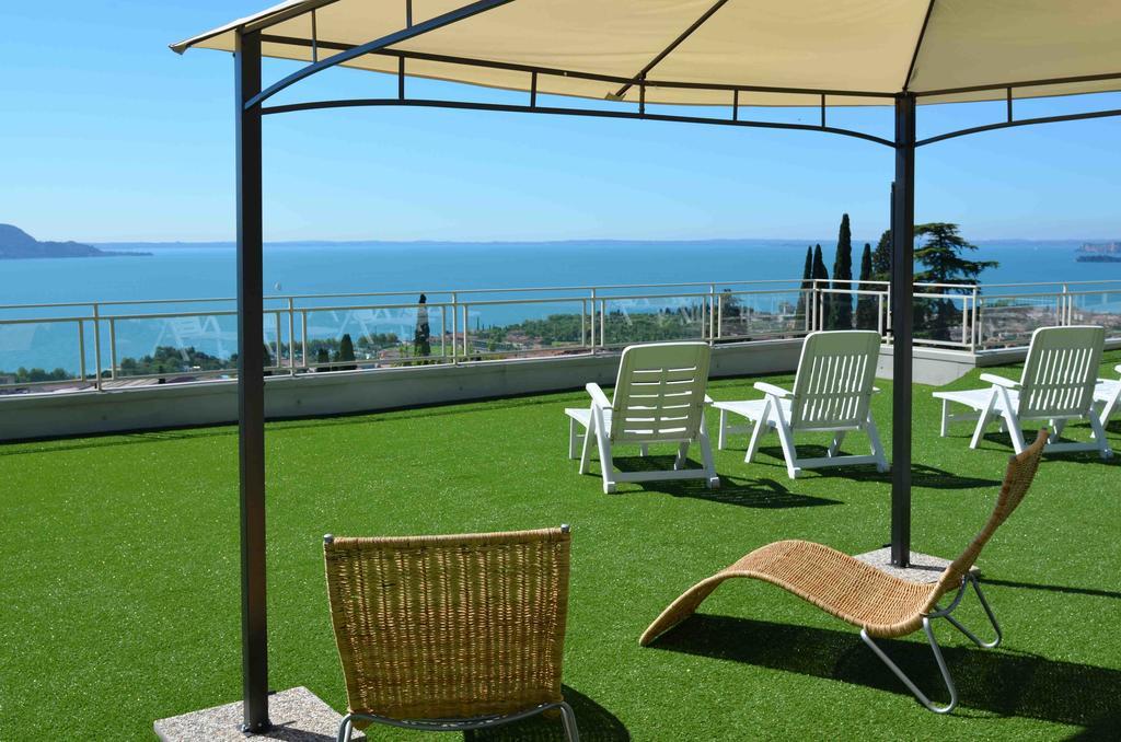 Residence Il Poggio Al Sole Toscolano Maderno Eksteriør bilde