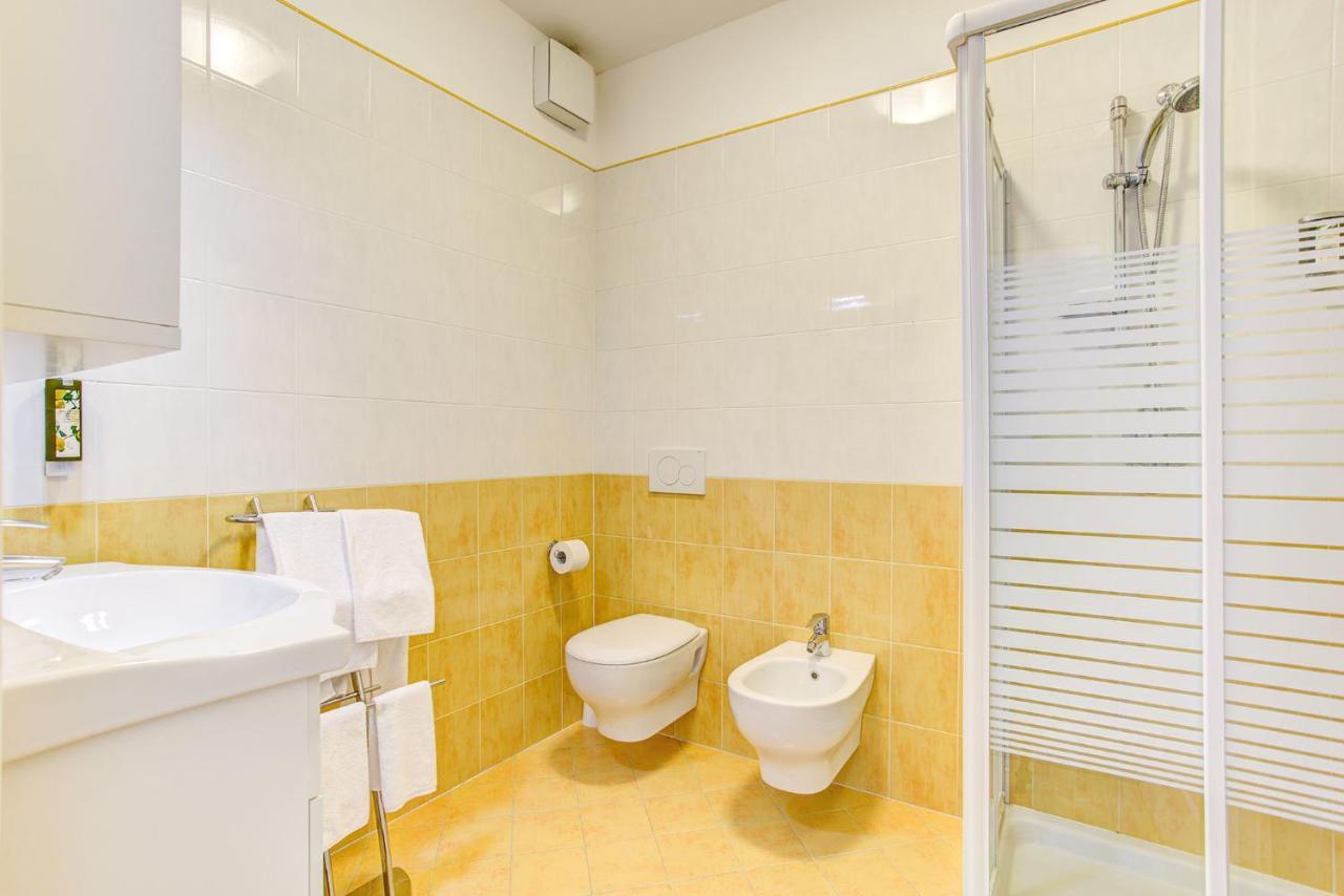 Residence Il Poggio Al Sole Toscolano Maderno Eksteriør bilde